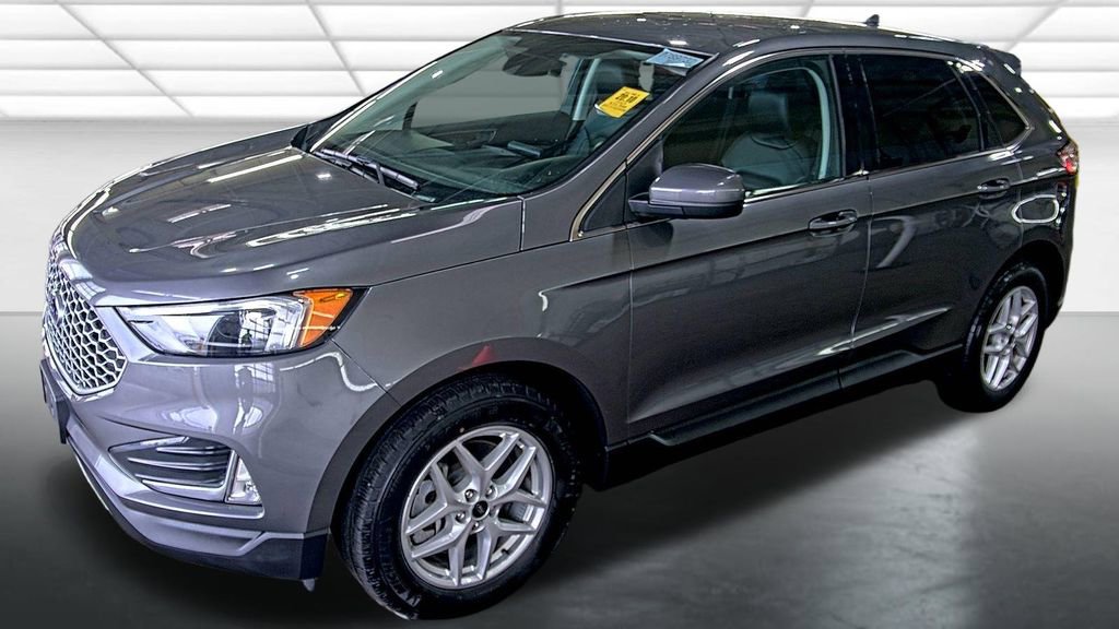 Used 2023 Ford Edge SEL w/ Convenience Package image 7