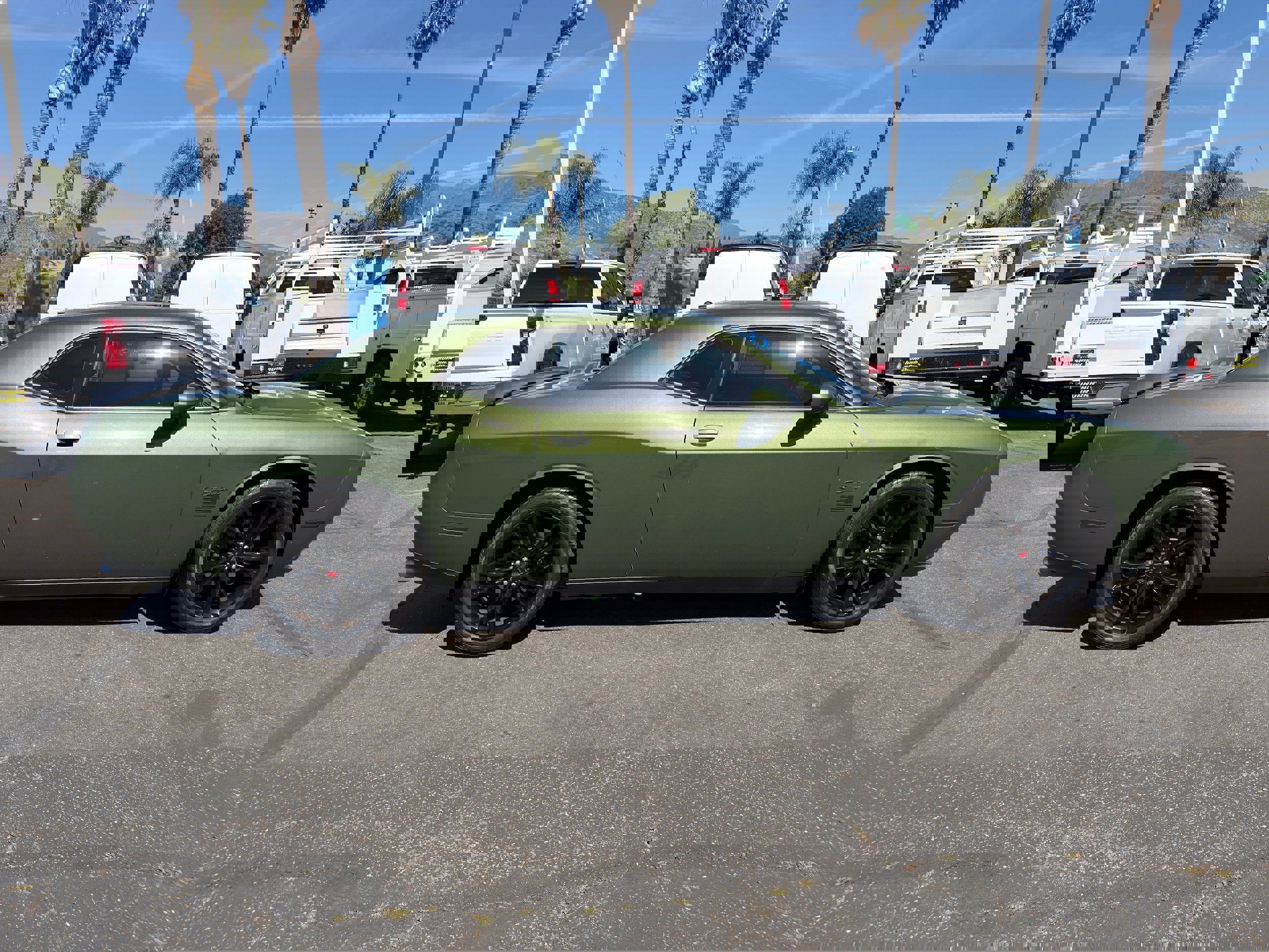 Used 2018 Dodge Challenger SXT w/ Blacktop Package image 9