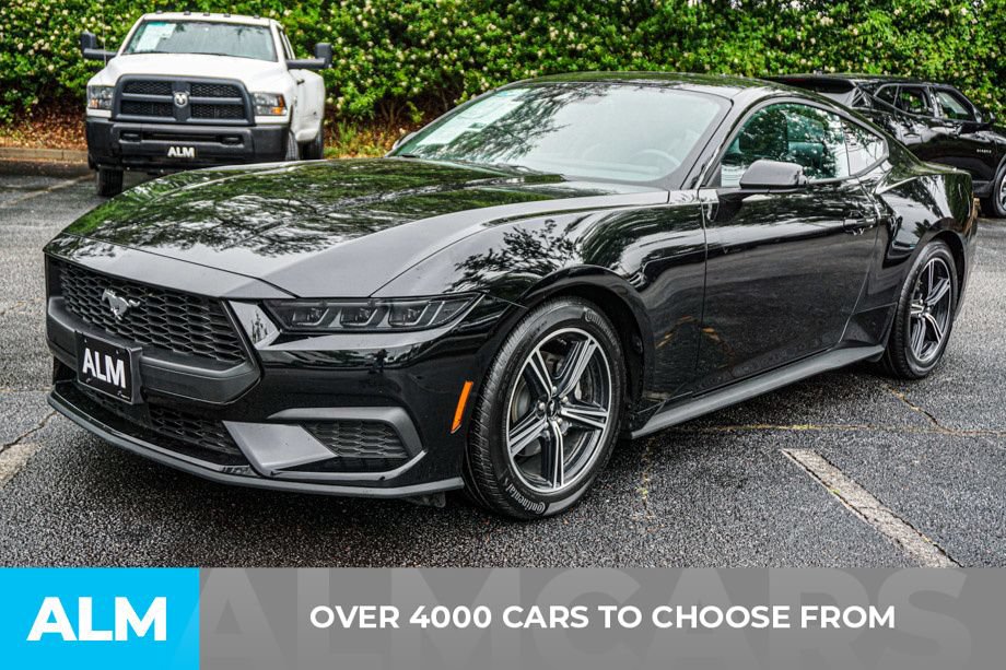 Used 2025 Ford Mustang Premium RWD image 2