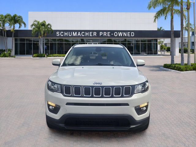 Used 2020 Jeep Compass Latitude FWD image 2