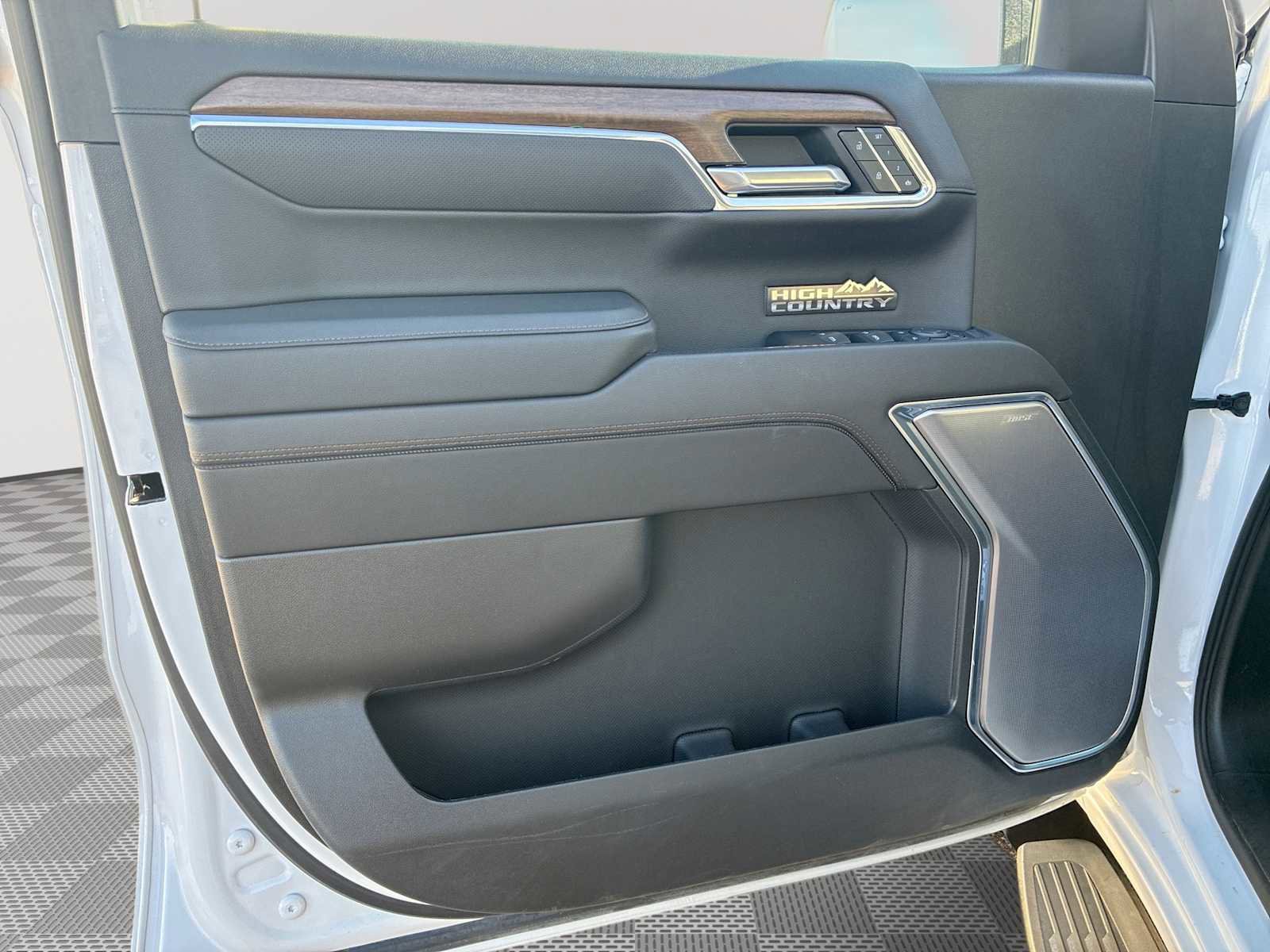 Certified 2023 Chevrolet Silverado 1500 High Country image 28