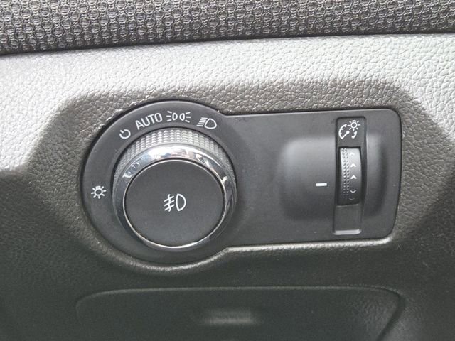 Used 2013 Chevrolet Cruze LT image 6