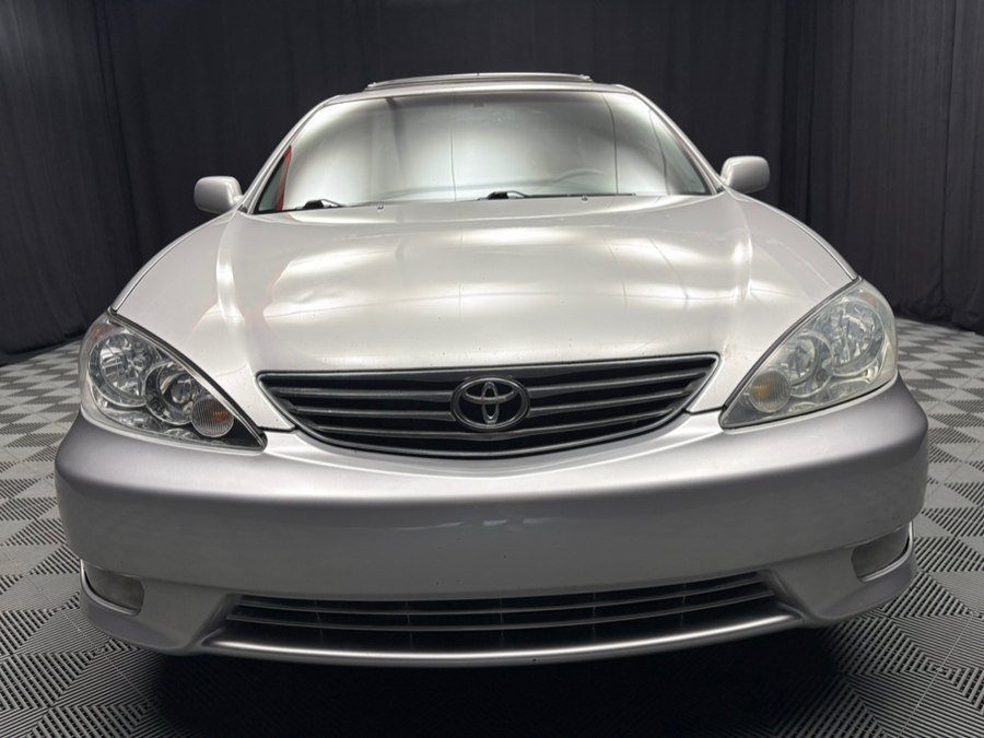 Used 2006 Toyota Camry XLE FWD Sedan 3.0L 6-Cyl image 9