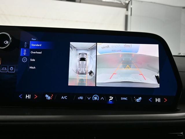 New 2026 Chevrolet Traverse LT w/ Driver Confidence Package image 19