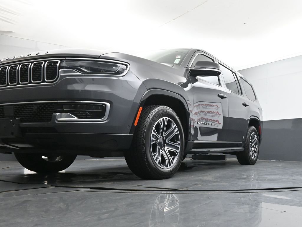 Used 2024 Jeep Wagoneer 4WD w/ Premium Group I image 39