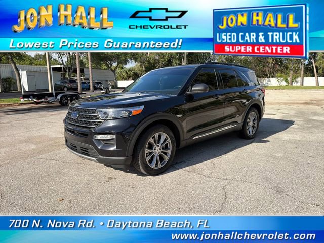 Used 2023 Ford Explorer XLT w/ Equipment Group 202A RWD image 2