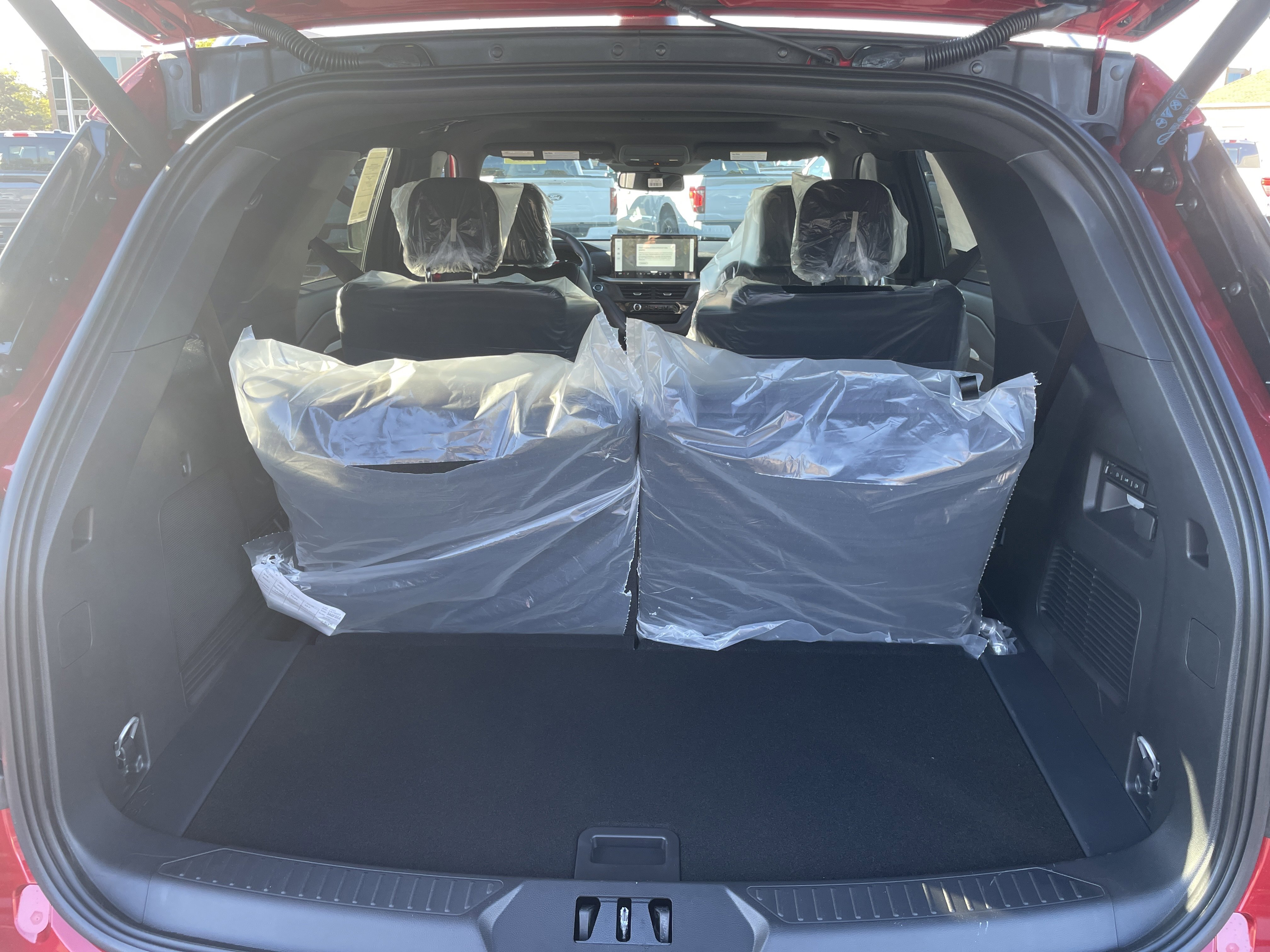 New 2026 Ford Explorer Platinum image 14