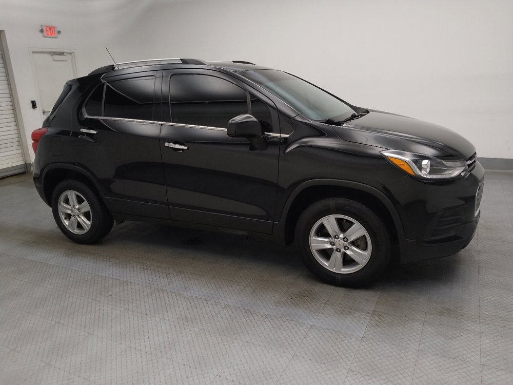 Used 2020 Chevrolet Trax LT w/ LT Convenience Package image 11