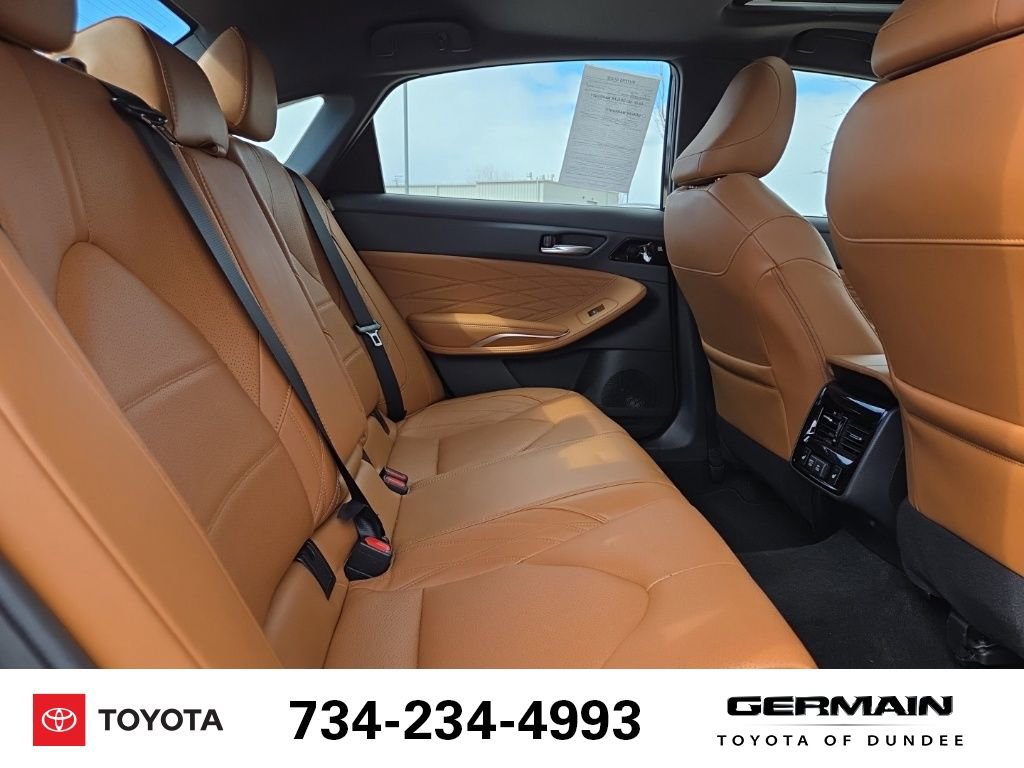 Used 2022 Toyota Avalon Limited w/ Advanced Safety Package image 19