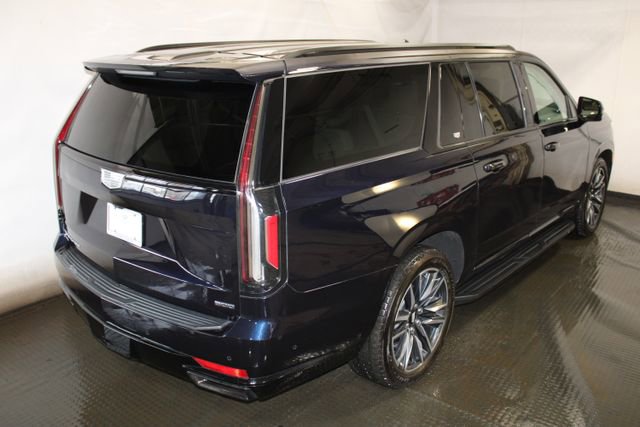 Used 2021 Cadillac Escalade ESV Sport Platinum image 4