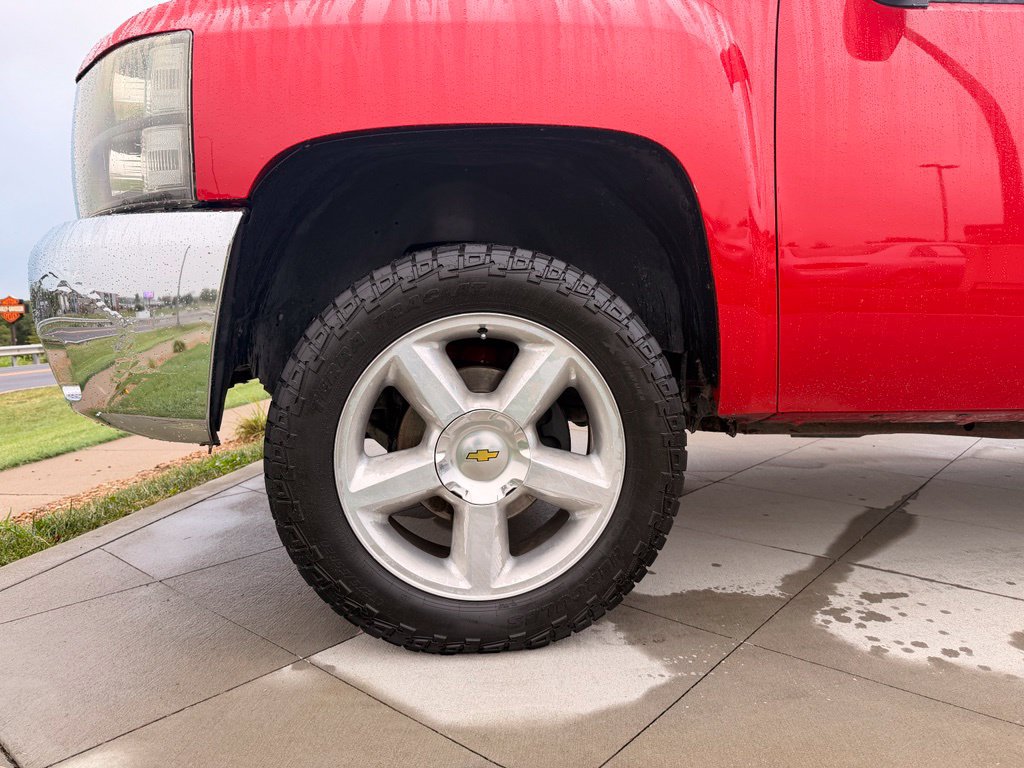 Used 2012 Chevrolet Silverado 1500 LT AWD/4WD image 14