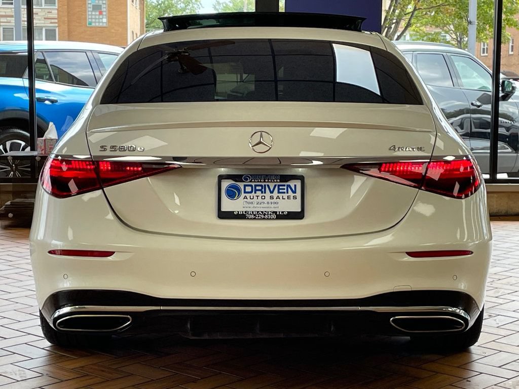 Used 2023 Mercedes-Benz S 580e 4MATIC Sedan w/ AMG Line image 11