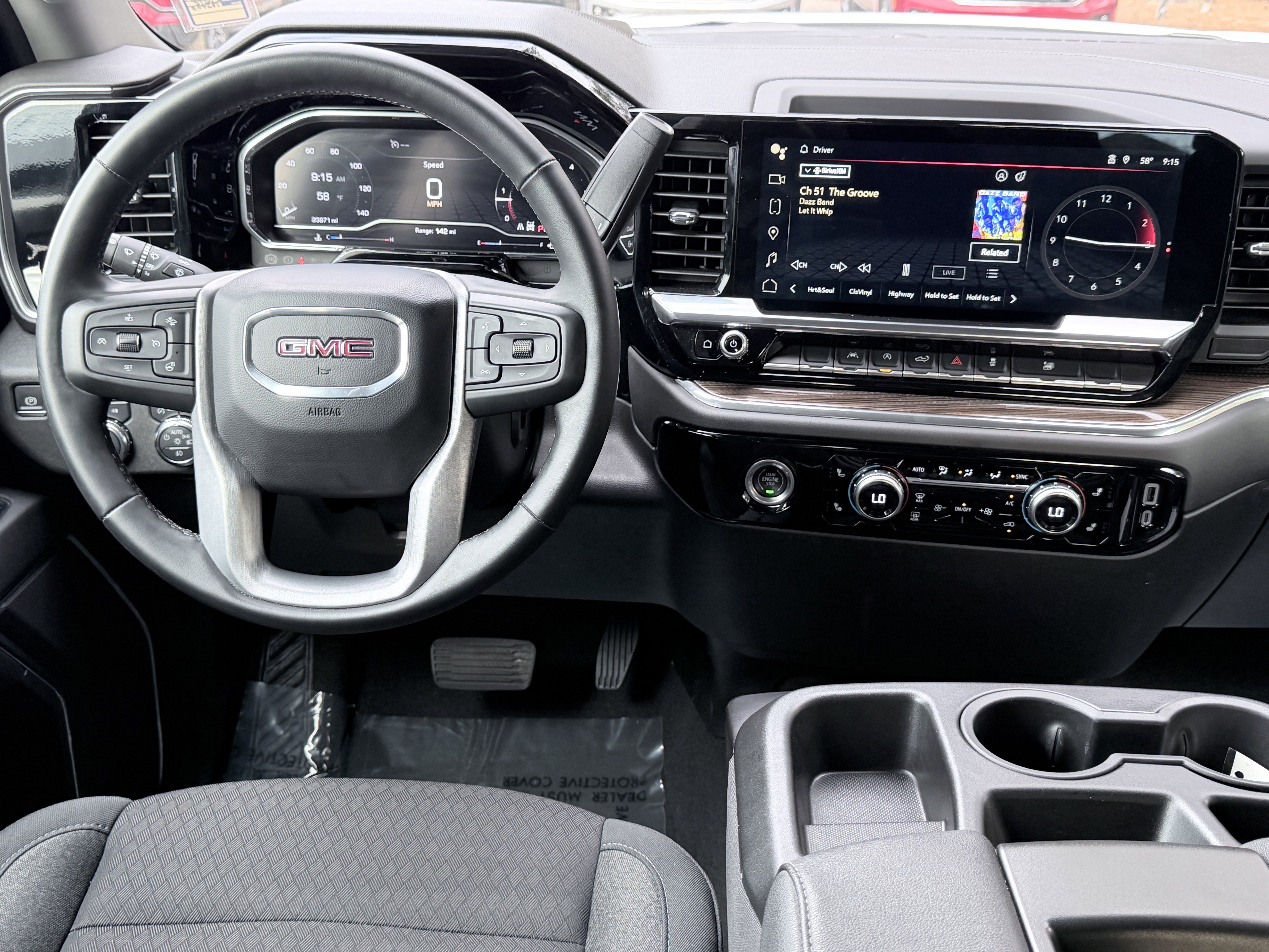 Used 2024 GMC Sierra 1500 Elevation image 24