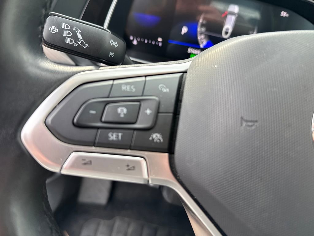 Used 2024 Volkswagen Jetta SE image 18