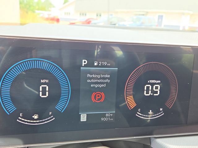 Certified 2025 Hyundai Sonata SEL AWD/4WD image 9