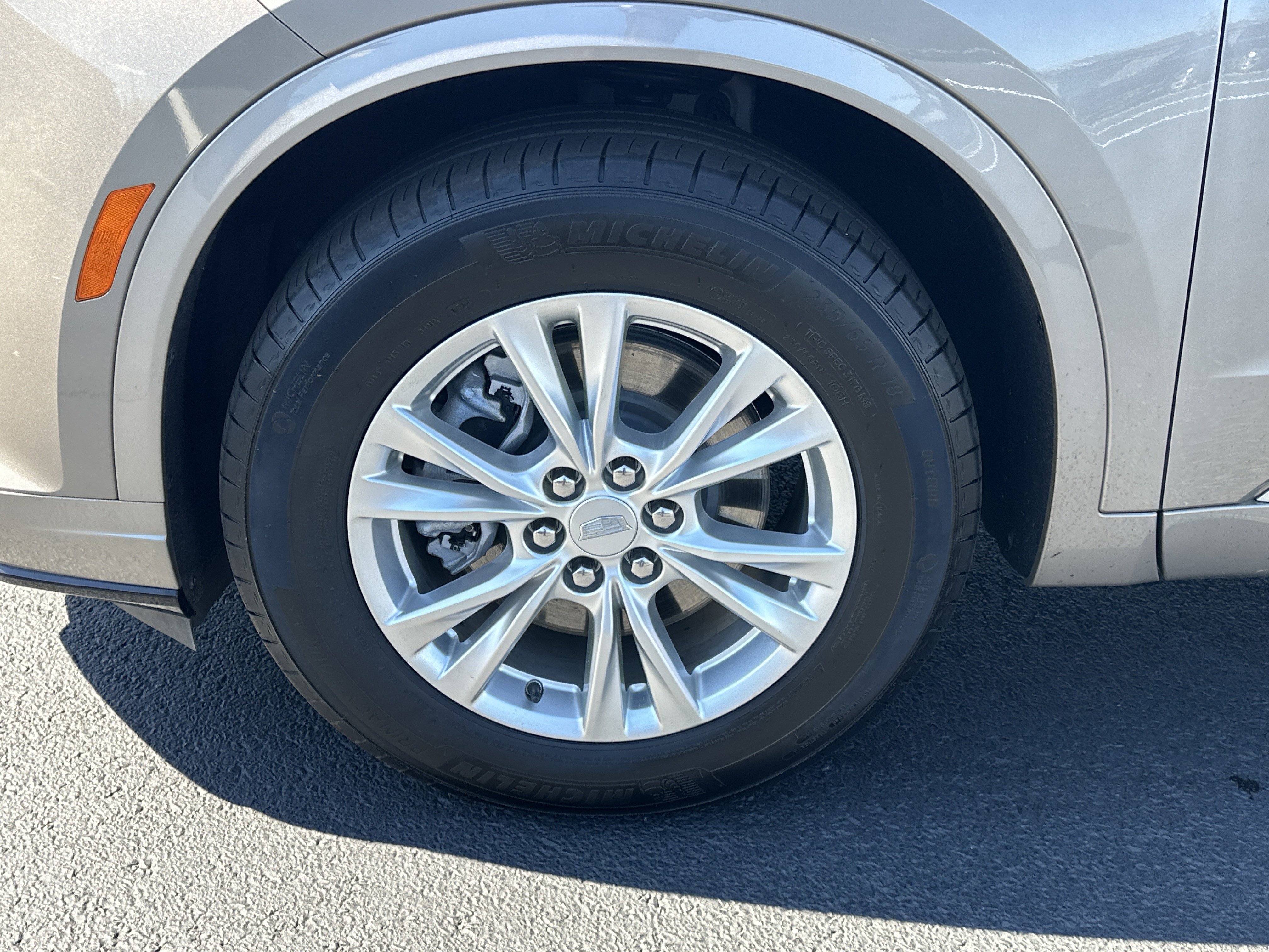 Used 2022 Cadillac XT6 Luxury FWD image 11