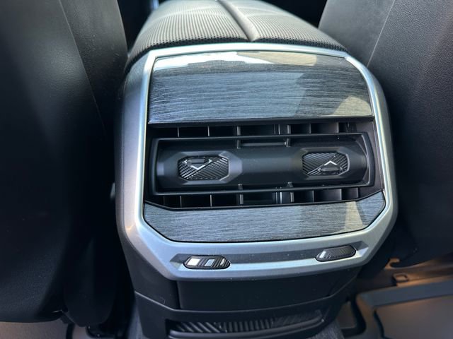 Used 2023 BMW 740i w/ Parking Assistance Package image 48