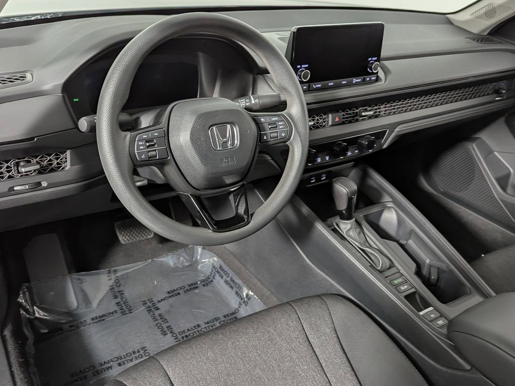 Used 2023 Honda Accord EX image 11