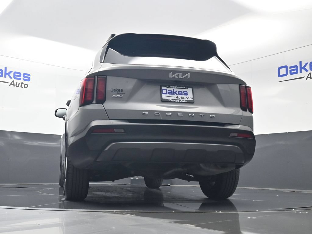 Certified 2022 Kia Sorento S AWD/4WD image 45