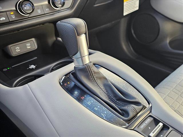 New 2026 Honda HR-V LX image 25