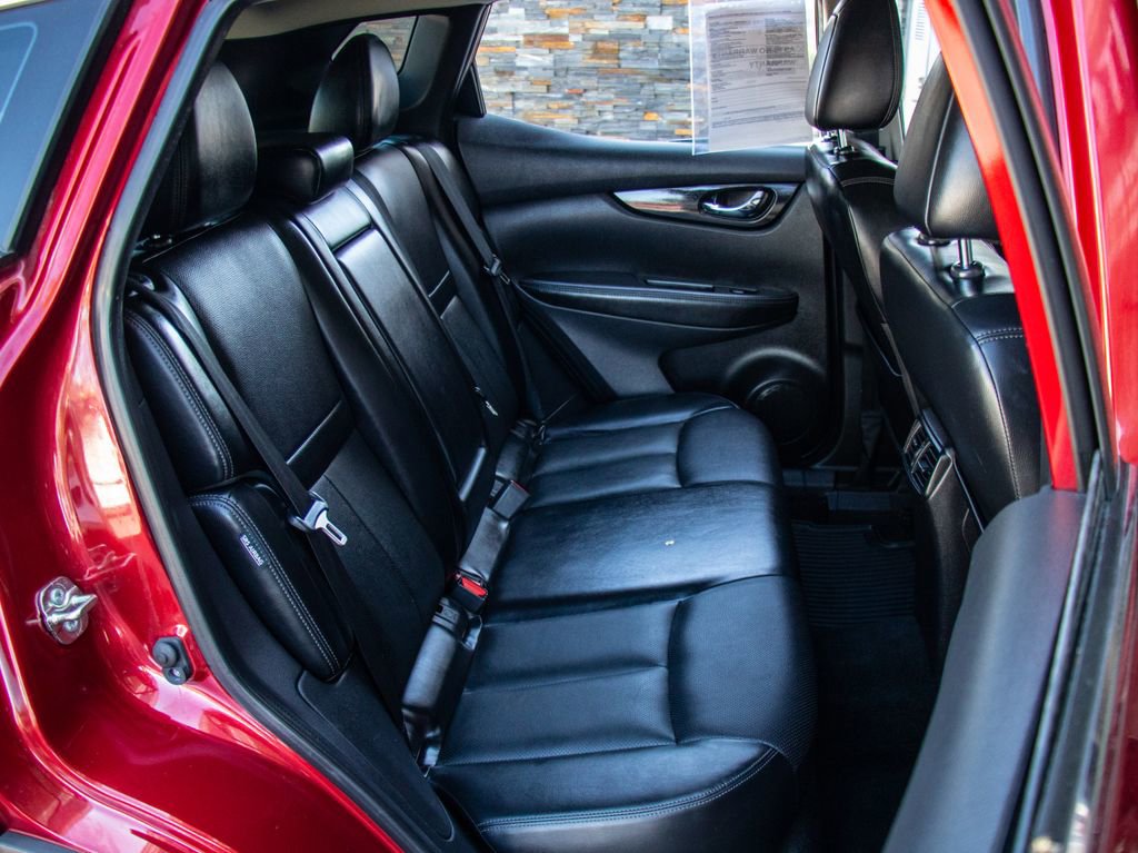 Used 2022 Nissan Rogue Sport SL image 22