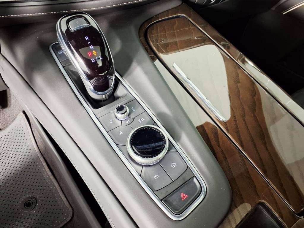 Certified 2024 Cadillac Escalade Sport Platinum w/ LPO, ONYX Package image 18