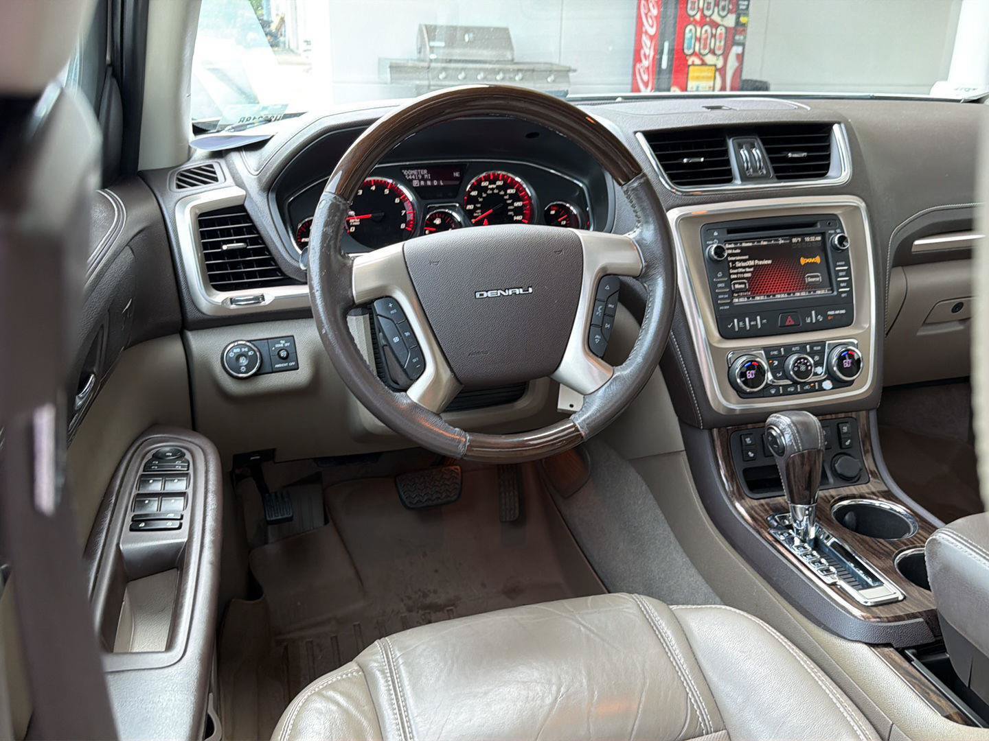 Used 2014 GMC Acadia Denali FWD image 18