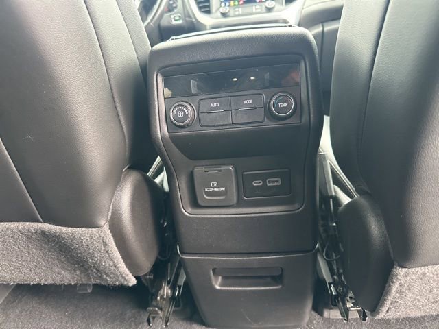 Used 2021 GMC Acadia SLT image 22