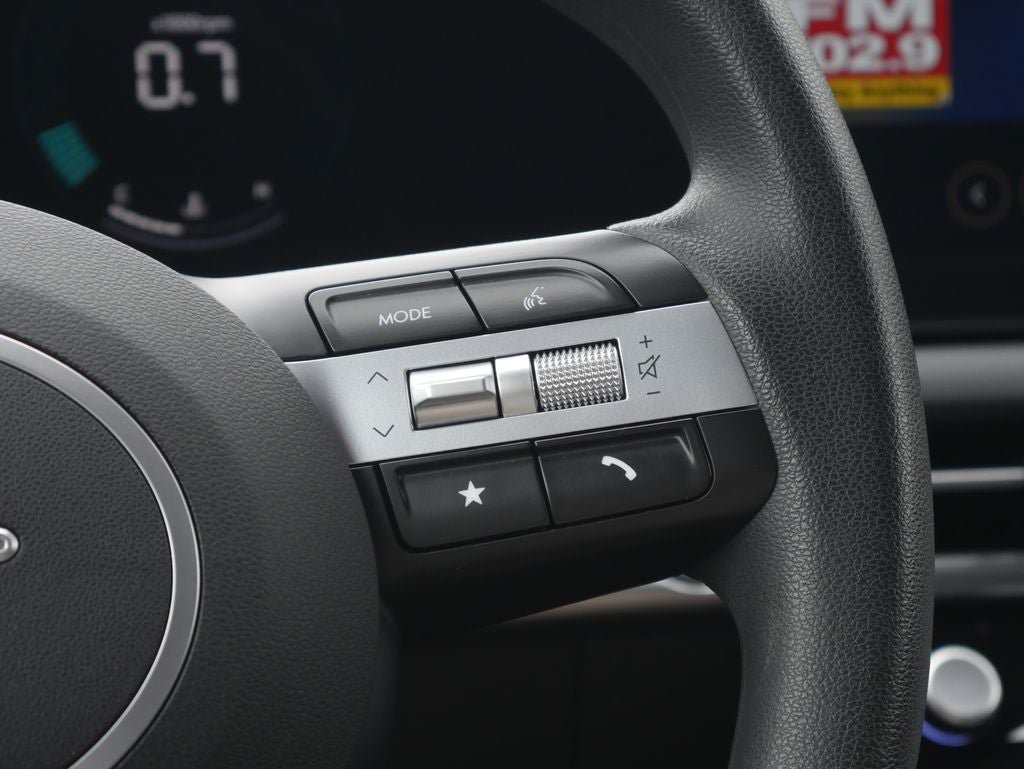 Used 2025 Hyundai Tucson SEL FWD image 9