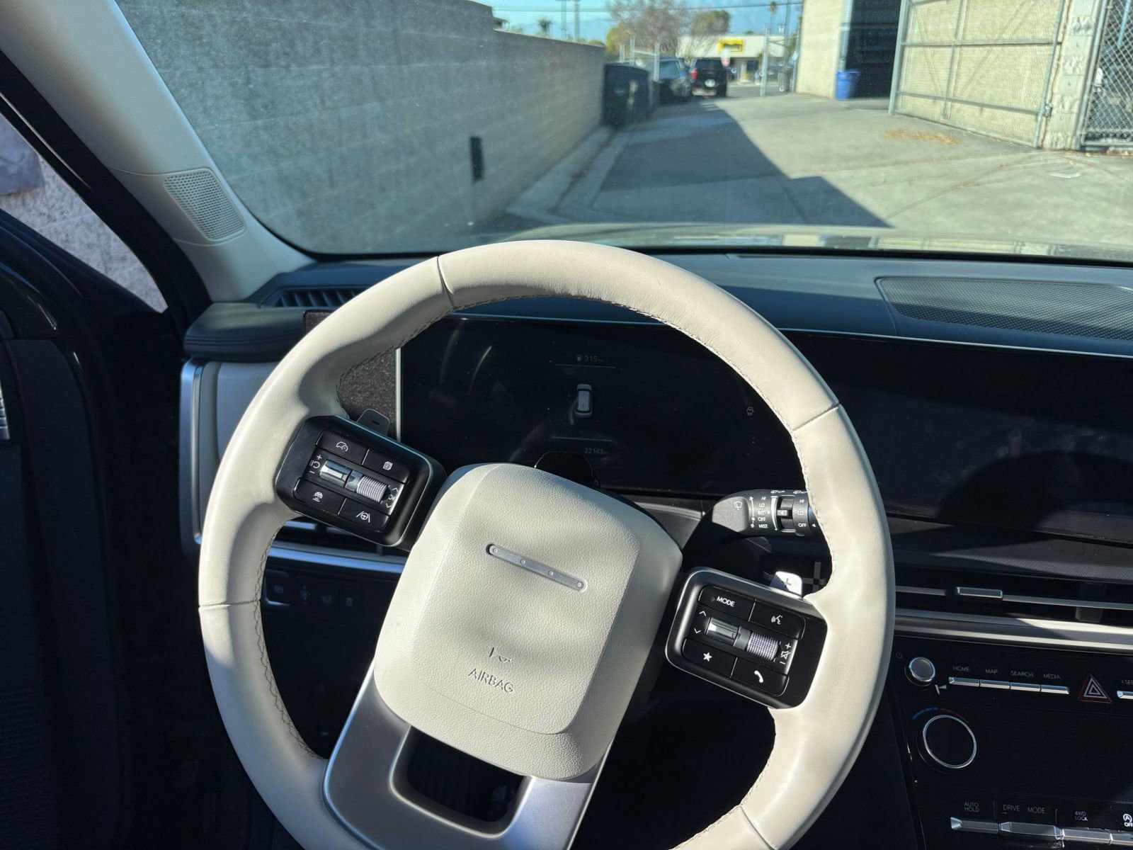 Used 2025 Hyundai Santa Fe SEL image 35