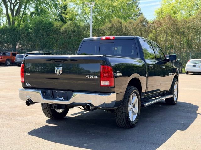 Used 2015 RAM 1500 Classic SLT w/ SLT Plus D←cor Group AWD/4WD image 3