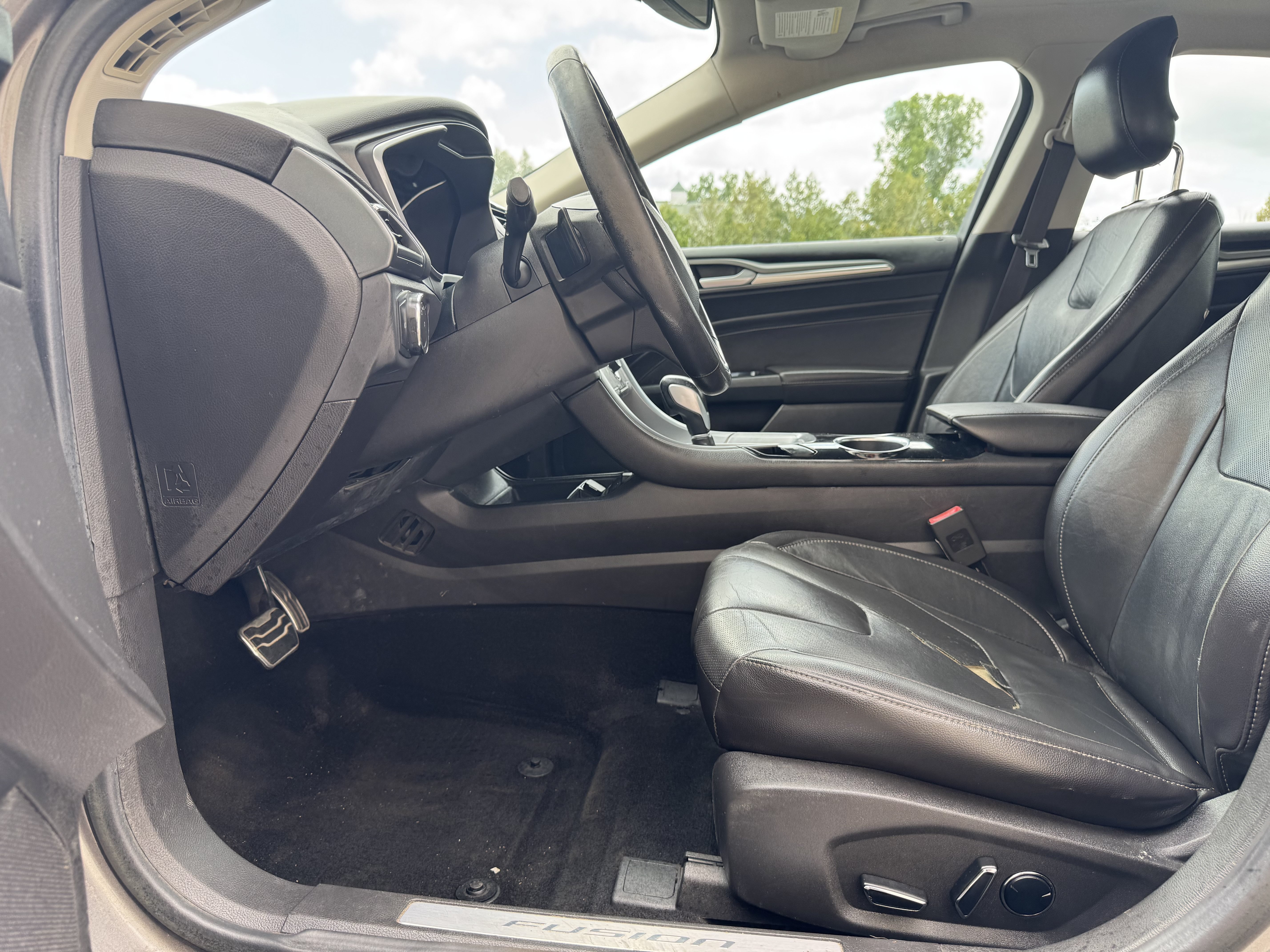 Used 2013 Ford Fusion Titanium FWD image 10