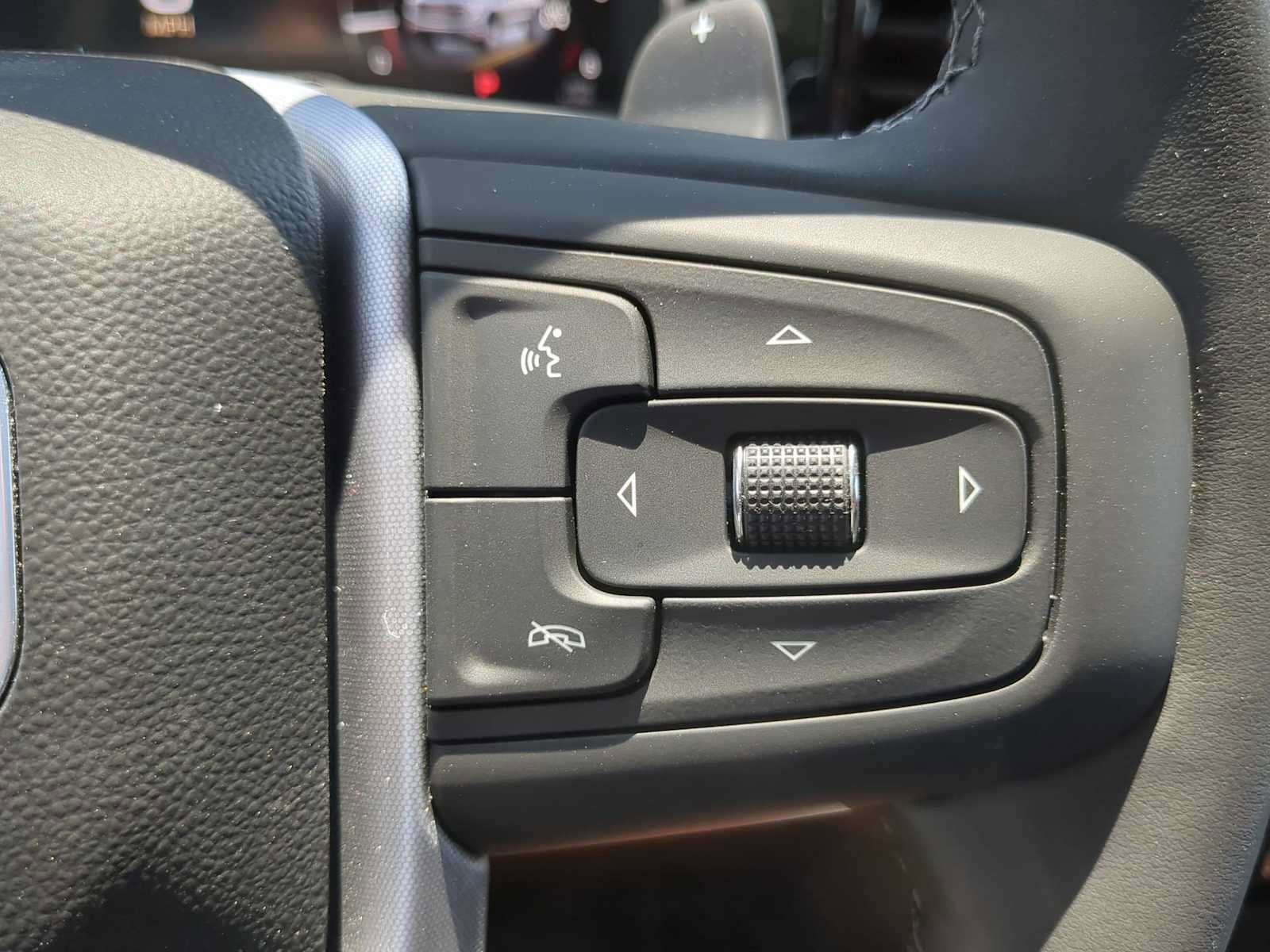 New 2025 GMC Sierra 1500 Elevation w/ LPO, Elevation Black Package image 17