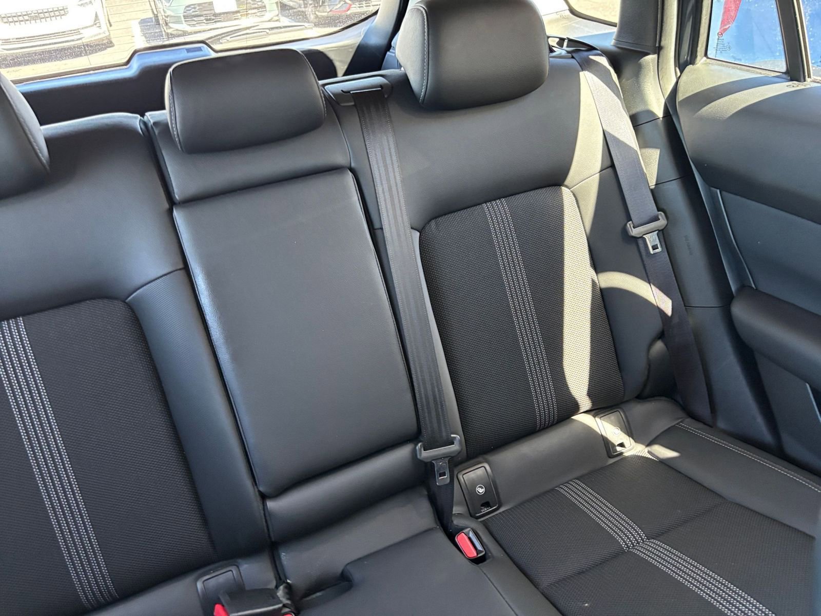 Used 2025 MAZDA CX-50 AWD 2.5 S w/ Premium Package image 39