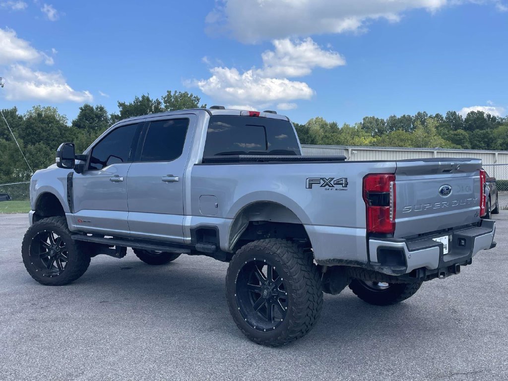 Used 2023 Ford F250 Lariat w/ Tremor Off-Road Package AWD/4WD image 5