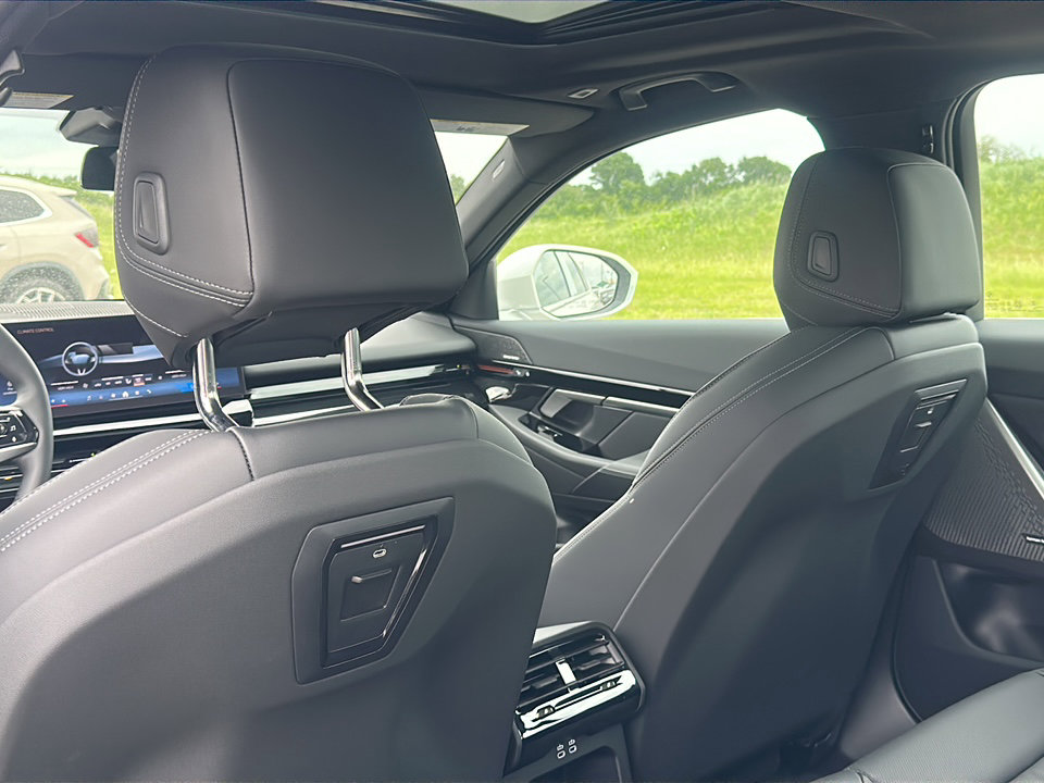New 2026 BMW 530i w/ Premium Package RWD image 15