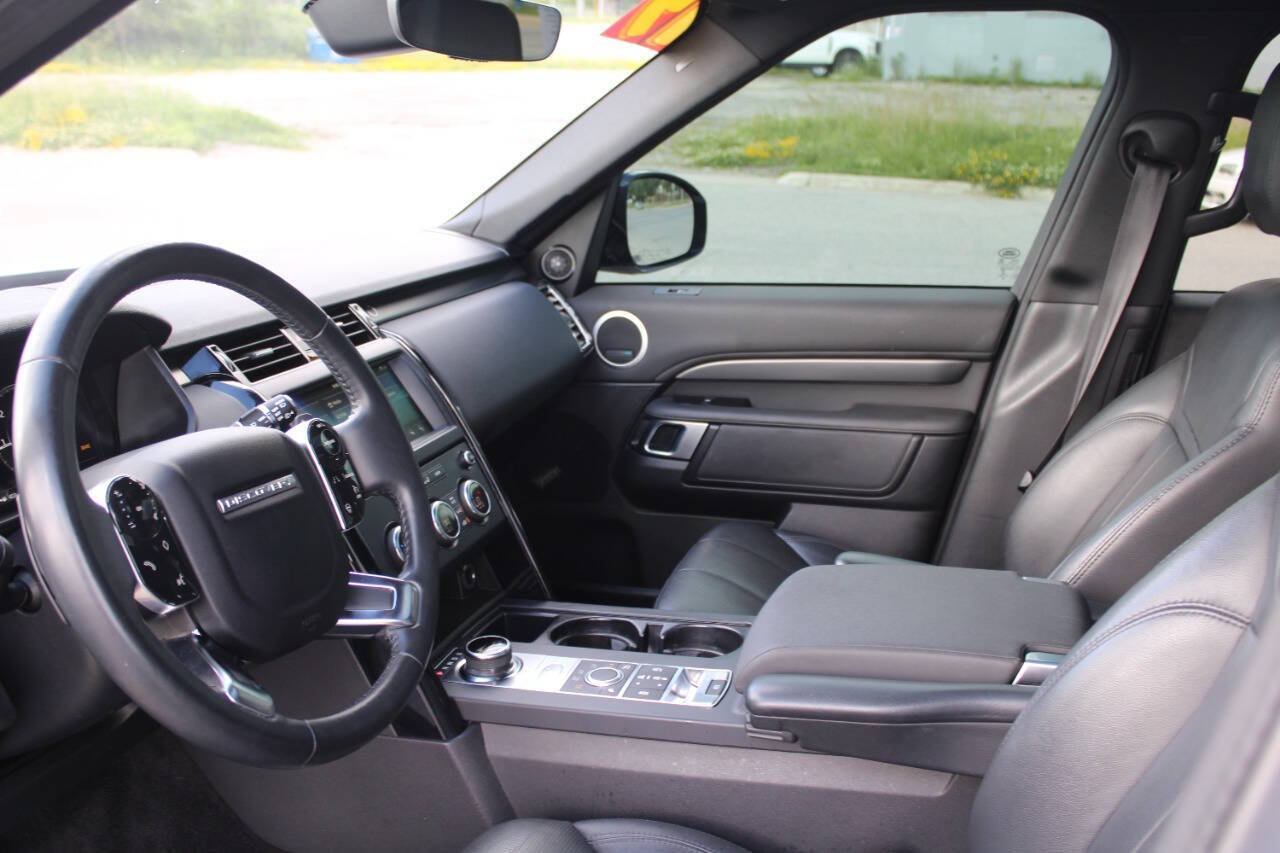 Used 2019 Land Rover Discovery SE AWD/4WD image 20
