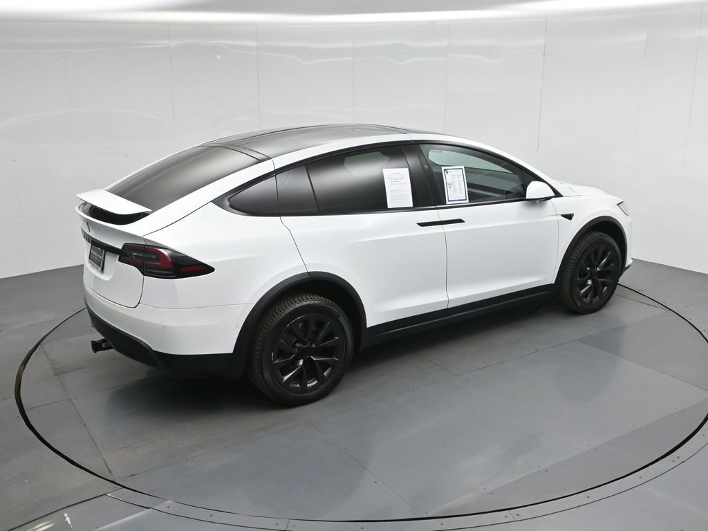 Used 2022 Tesla Model X image 36