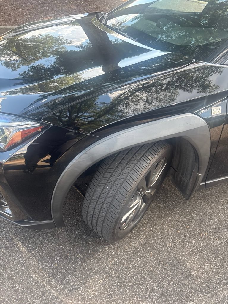 Used 2019 Lexus UX 200 F Sport w/ F Sport Premium Package FWD image 9