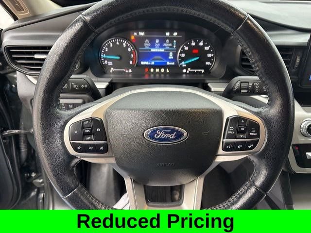 Used 2022 Ford Explorer XLT image 16