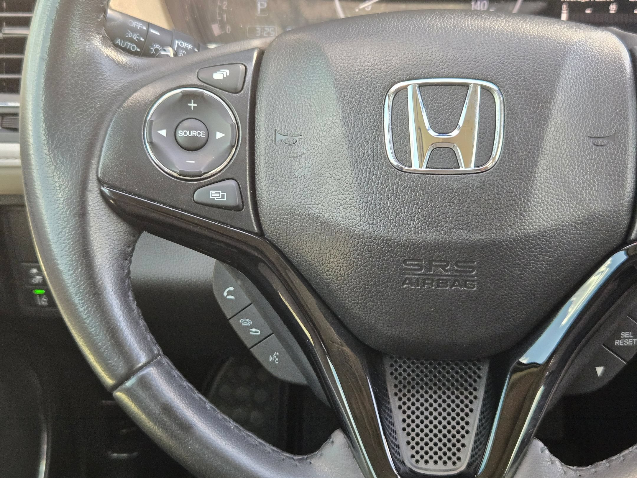 Used 2019 Honda HR-V Touring image 21
