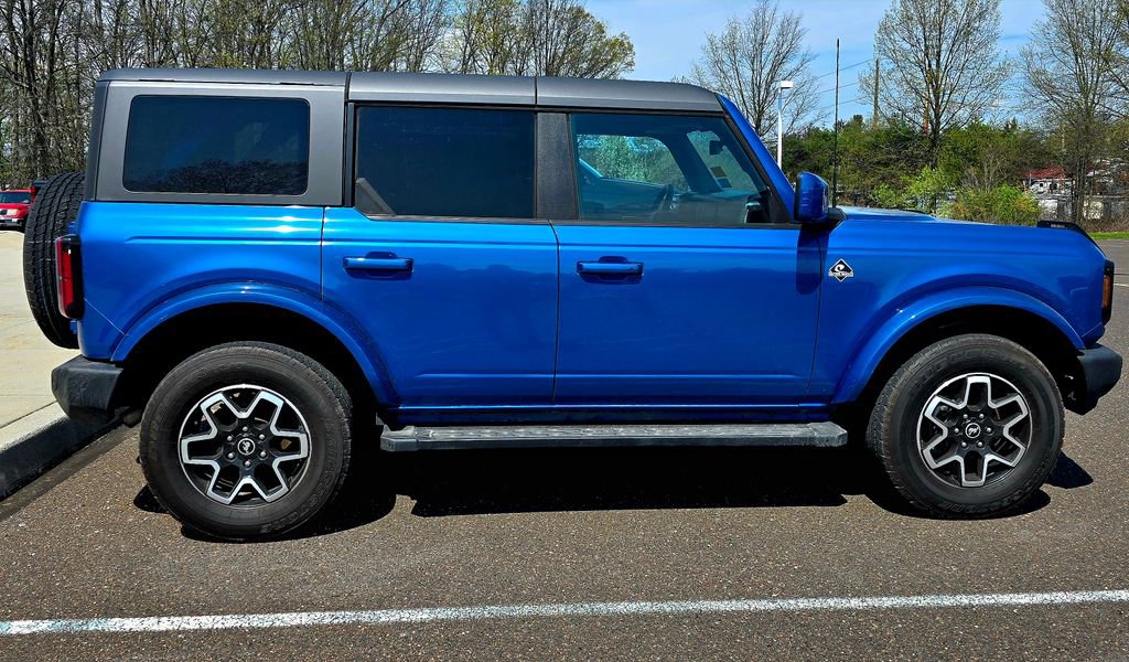 Used 2023 Ford Bronco Outer Banks AWD/4WD image 5