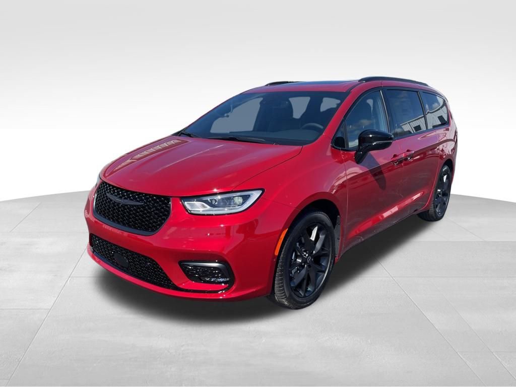 New 2026 Chrysler Pacifica Limited image 4