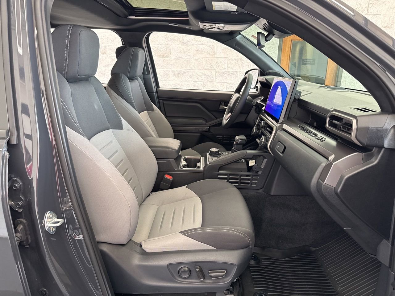 Certified 2025 Toyota Tacoma TRD Off-Road w/ TRD Off Road Upgrade Package image 47