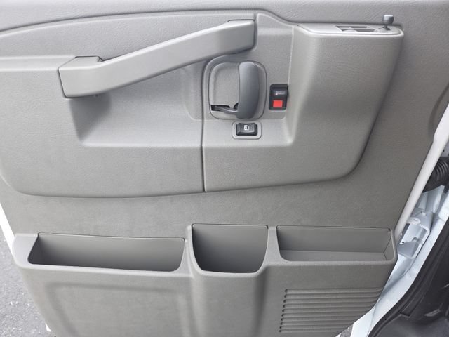 New 2026 Chevrolet Express 2500 w/ Driver Convenience Package RWD image 24