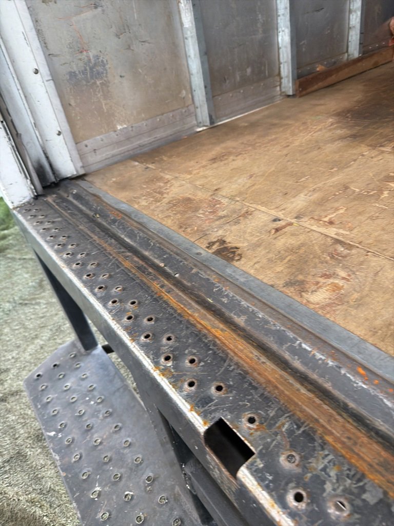 Used 2019 Ford E-350 and Econoline 350 Super Duty image 10