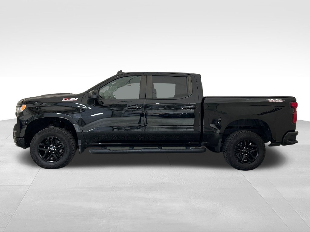 Used 2024 Chevrolet Silverado 1500 LT Trail Boss AWD/4WD image 2