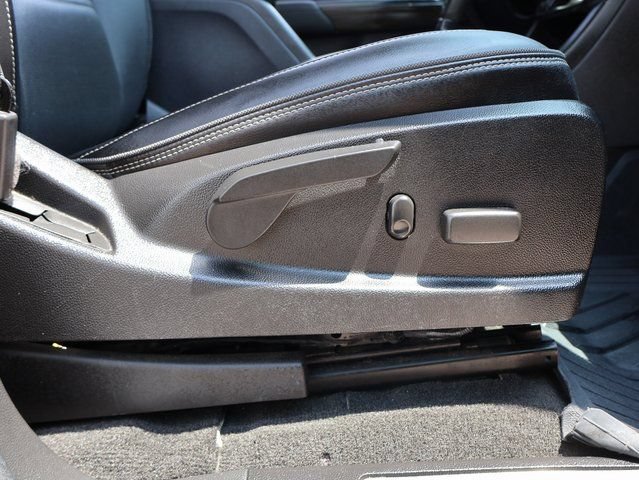 Used 2018 GMC Canyon Denali AWD/4WD image 11