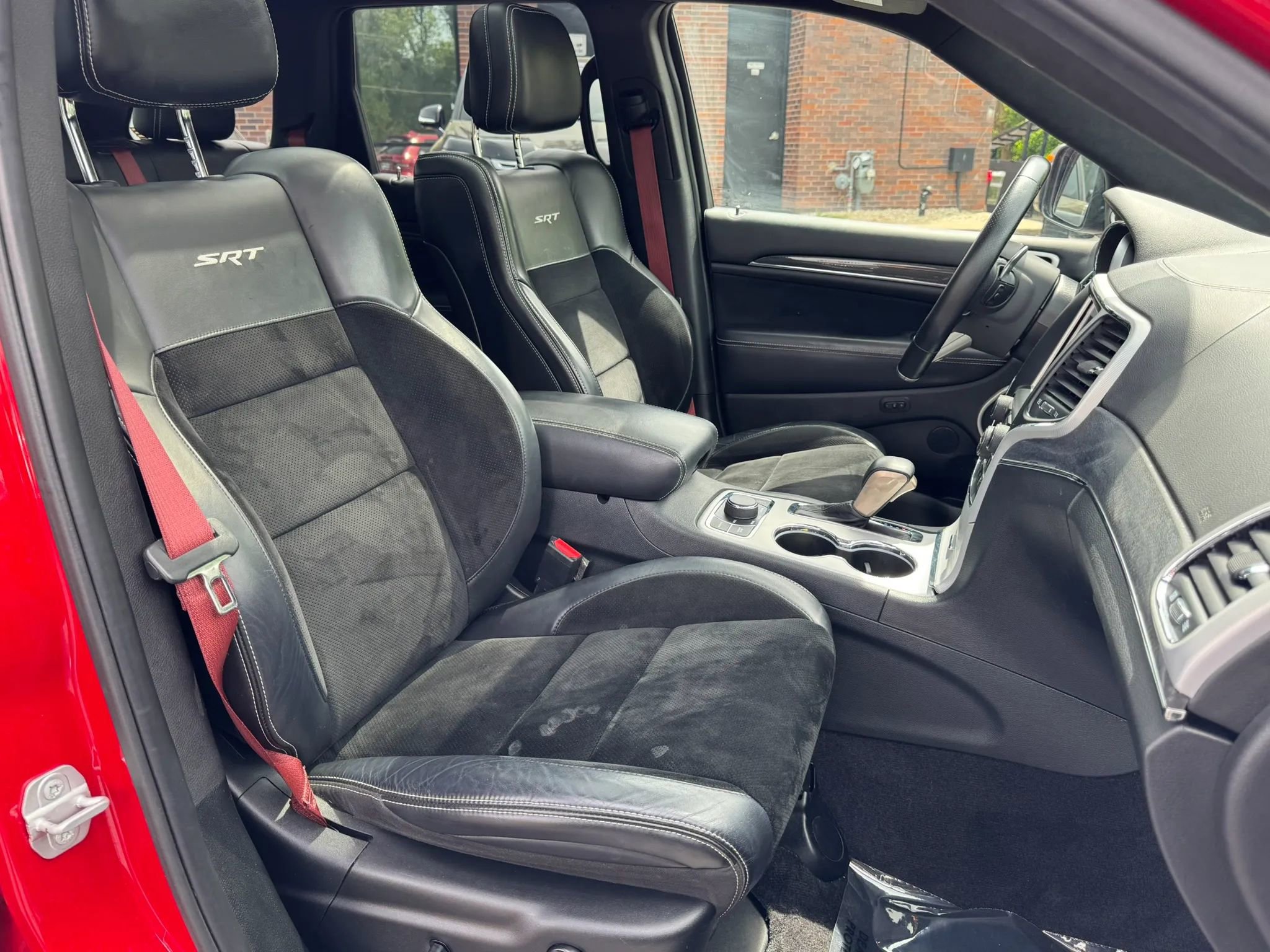 Used 2018 Jeep Grand Cherokee SRT AWD/4WD image 9