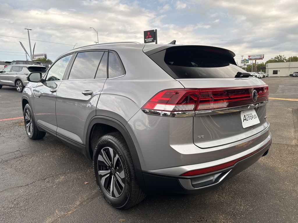 Used 2024 Volkswagen Atlas Cross Sport SE image 9